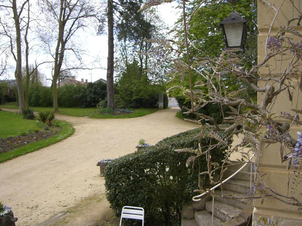 Tigné Chateau Du Beugnon B&B 외부 사진