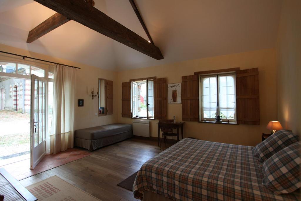 Tigné Chateau Du Beugnon B&B 객실 사진